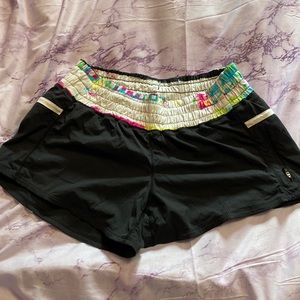 Great LuLu shorts barely worn size 10